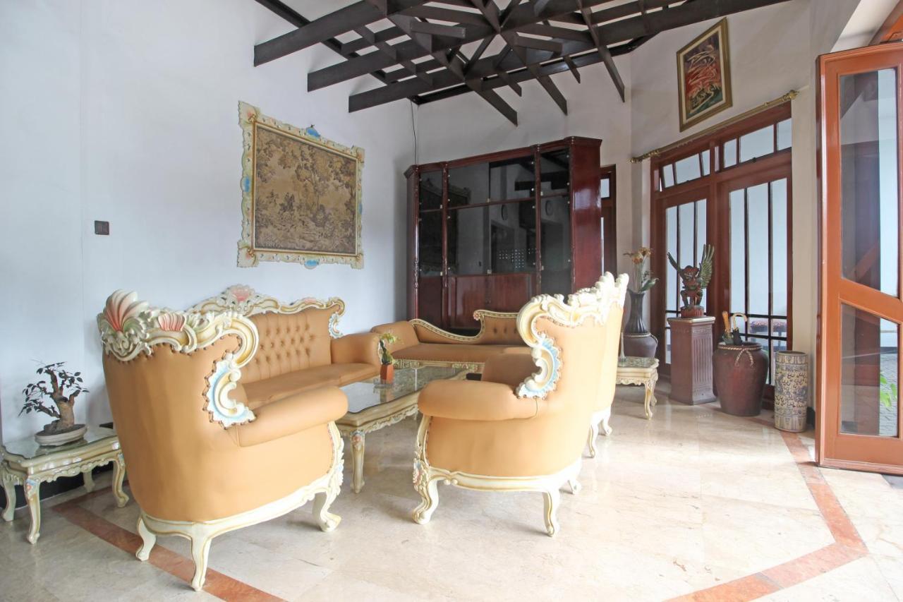 Reddoorz Plus @ Taman Siswa 3 Yogyakarta Exterior foto